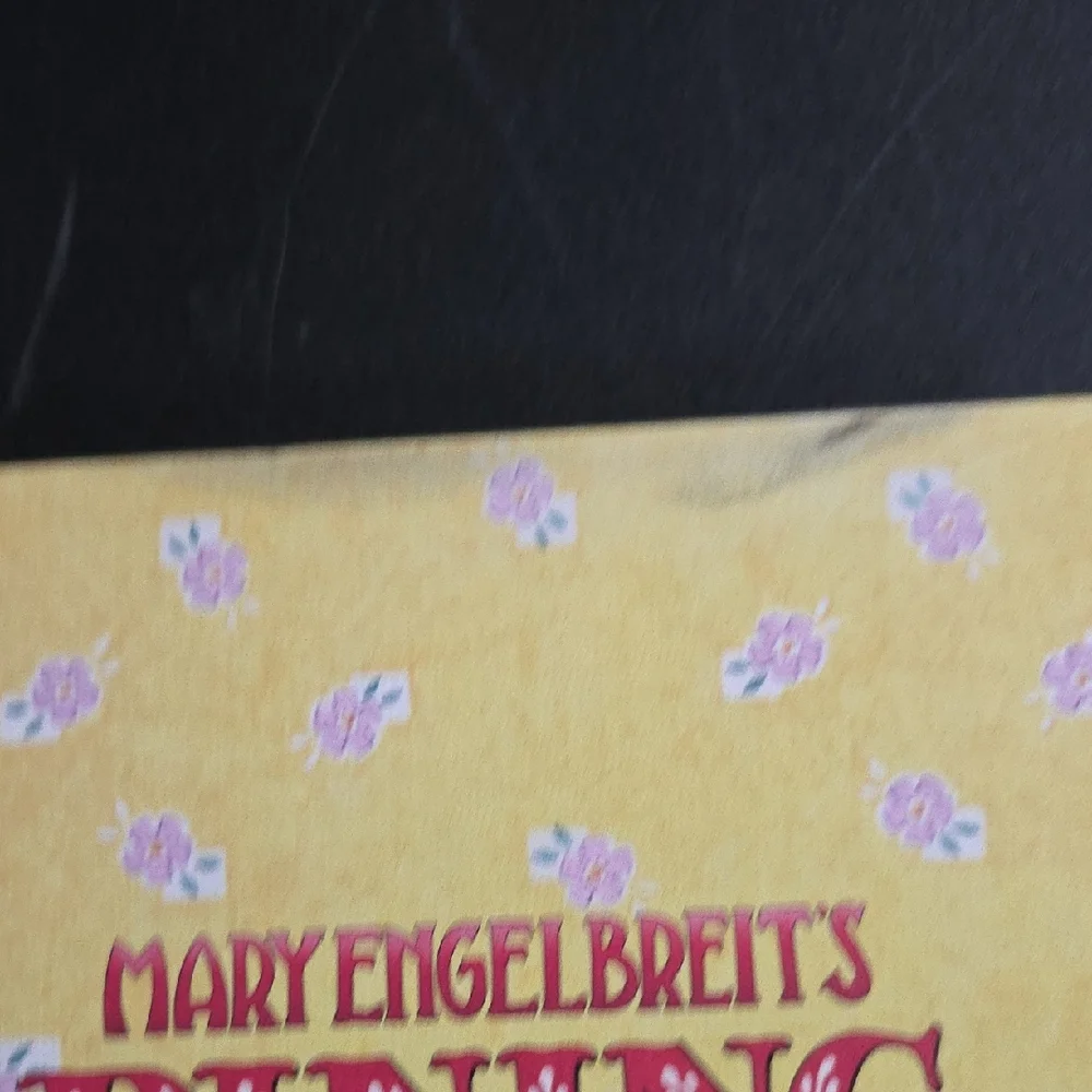 Mary Engelbreit's Dining Out Cookbook